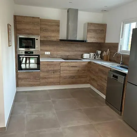 Mina Casa de Férias *